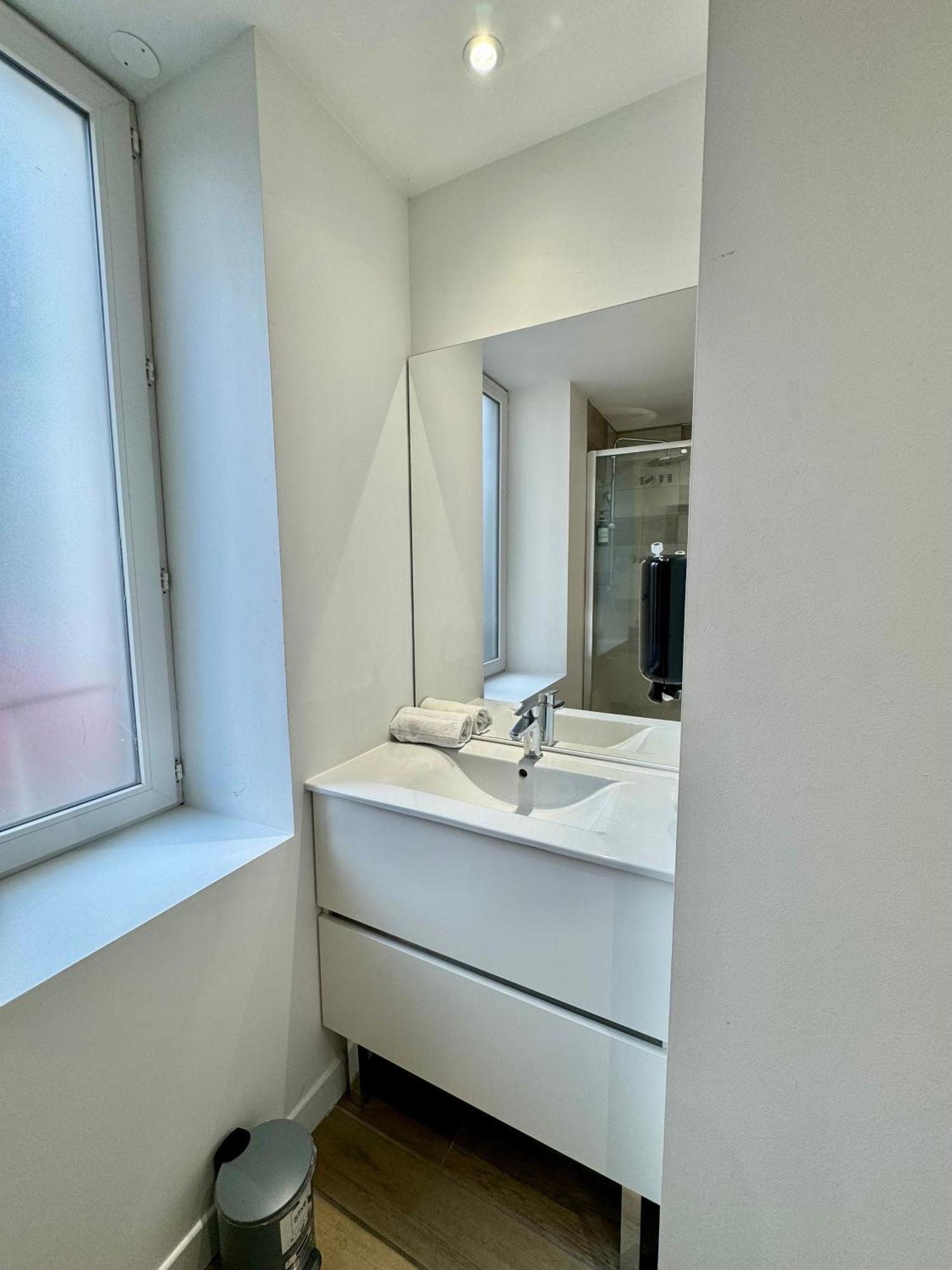Tour D'Auvergne - Appartements En Plein Centre Ville, Proche De La Cathedrale Et De La Place De Jaude Κλερμόν Φεράν Εξωτερικό φωτογραφία