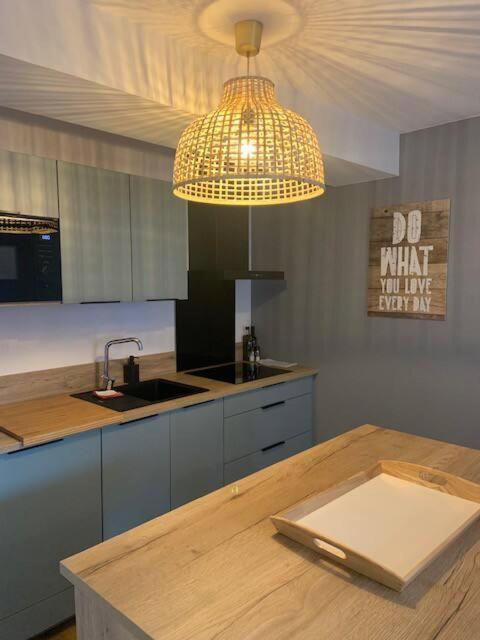 Tour D'Auvergne - Appartements En Plein Centre Ville, Proche De La Cathedrale Et De La Place De Jaude Κλερμόν Φεράν Εξωτερικό φωτογραφία
