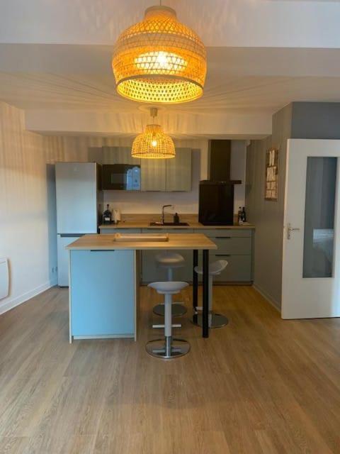 Tour D'Auvergne - Appartements En Plein Centre Ville, Proche De La Cathedrale Et De La Place De Jaude Κλερμόν Φεράν Εξωτερικό φωτογραφία