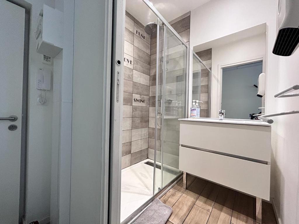 Tour D'Auvergne - Appartements En Plein Centre Ville, Proche De La Cathedrale Et De La Place De Jaude Κλερμόν Φεράν Εξωτερικό φωτογραφία
