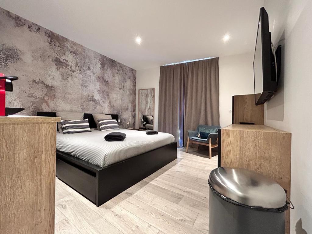 Tour D'Auvergne - Appartements En Plein Centre Ville, Proche De La Cathedrale Et De La Place De Jaude Κλερμόν Φεράν Εξωτερικό φωτογραφία